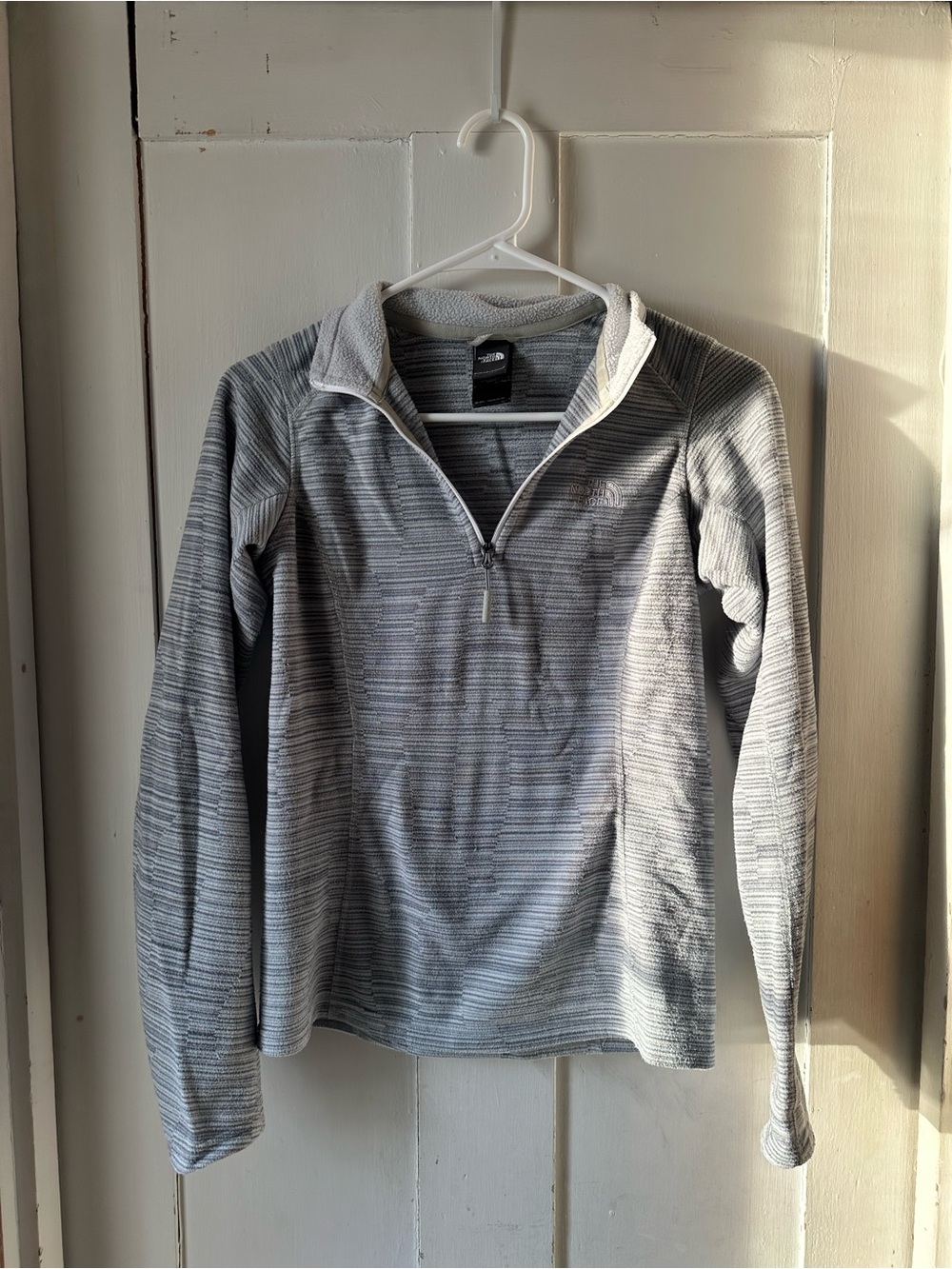 The North Face Women's Light Gray Striped Half-Zip Pullover